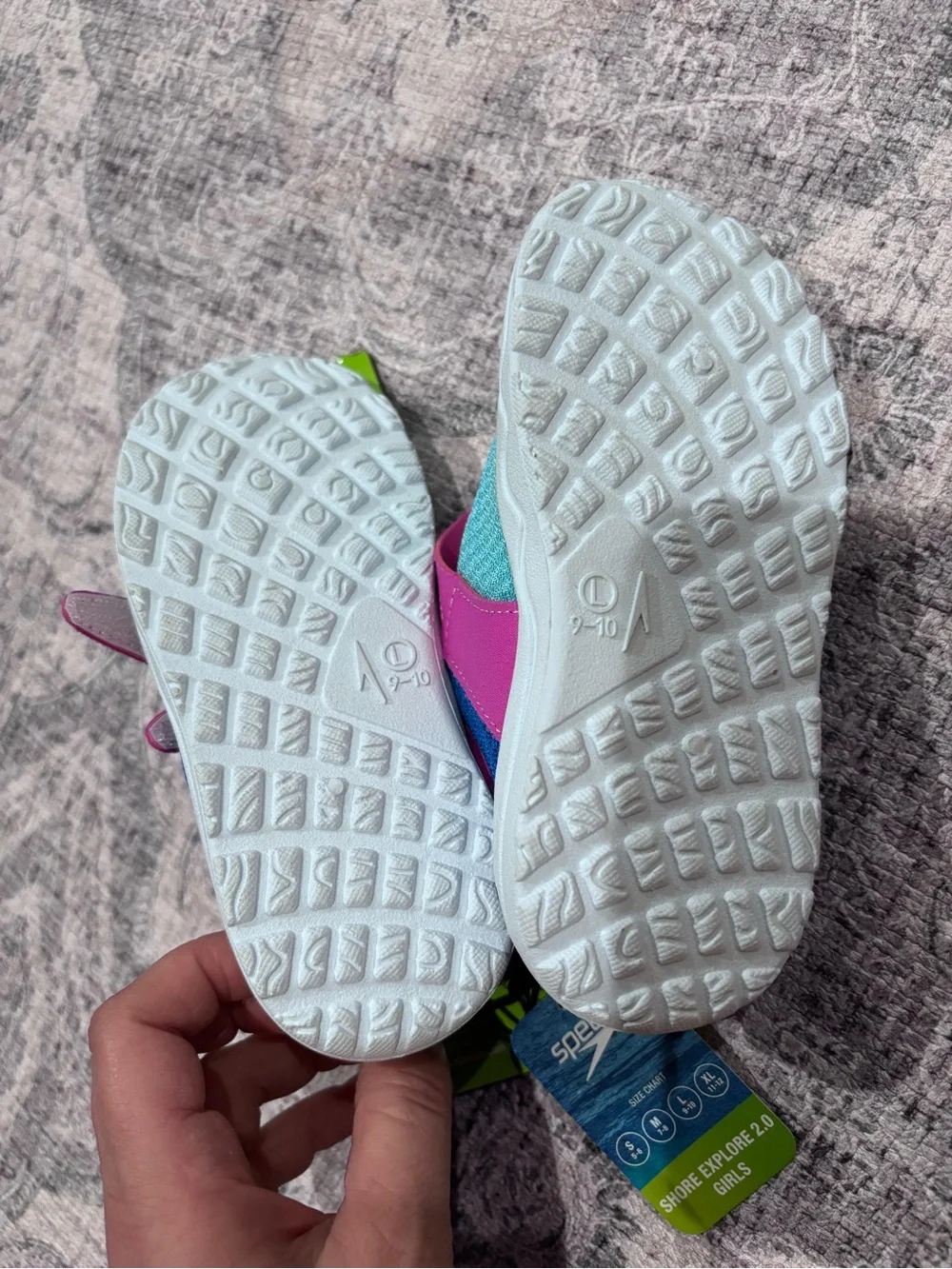 Speedo Kids Blue and Pink Slip On Water Shoes Size 9 toddler